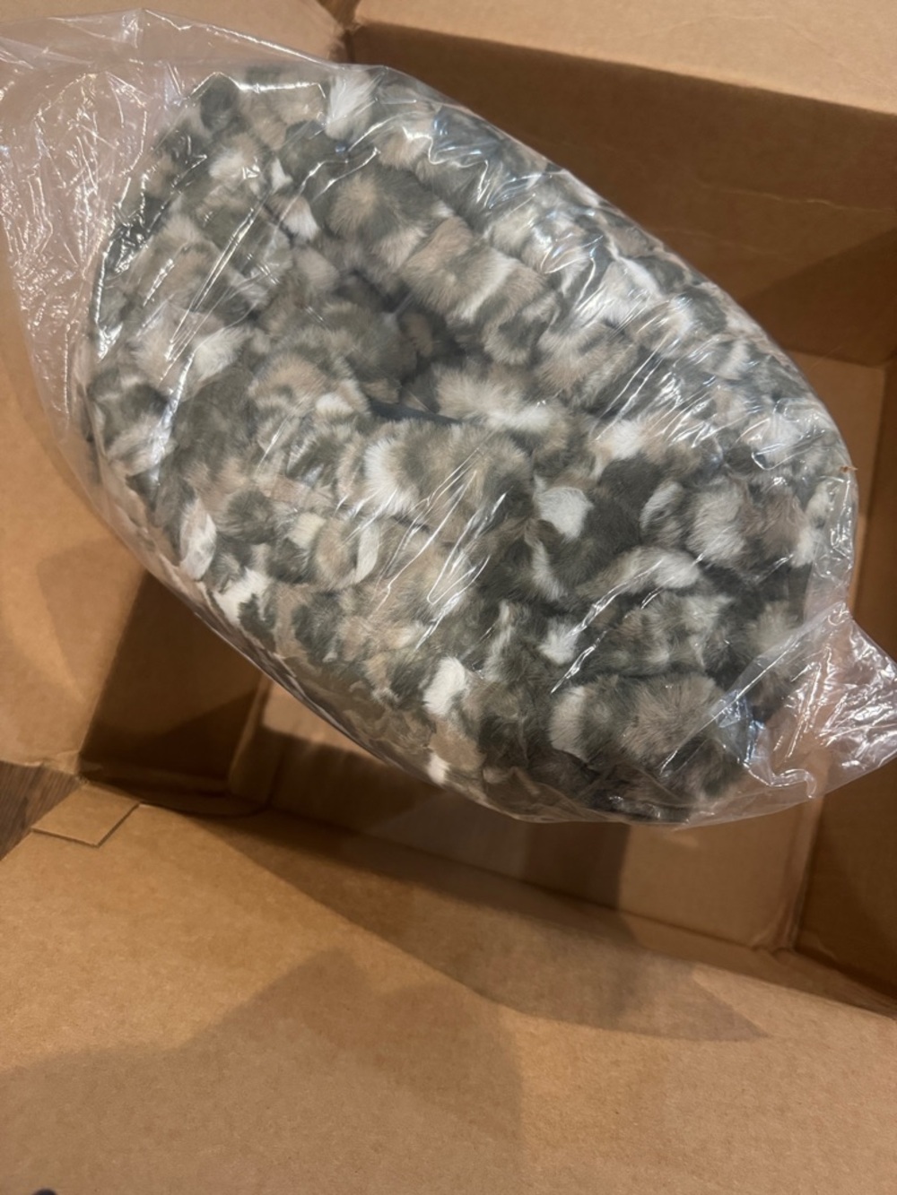 Lola Blankets/Sagebrush Camo Plush Throw/Blanket/Size L/NEW! NIB! SEALED! - Picture 10 of 16